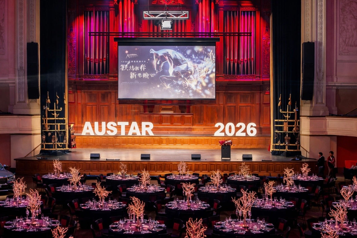 Melbourne town hall event light up letters installation